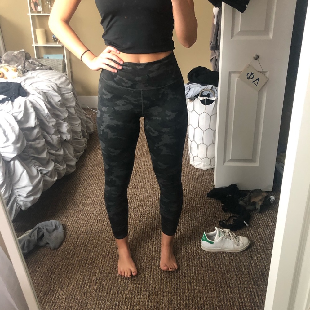 Fabletics camo powerhold leggings